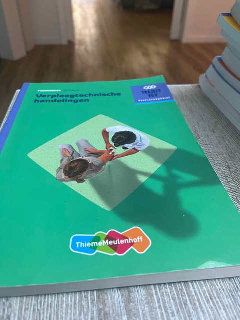 9789006910353-Verpleegtechnische-handelingen-niveau-4-Theorieboek