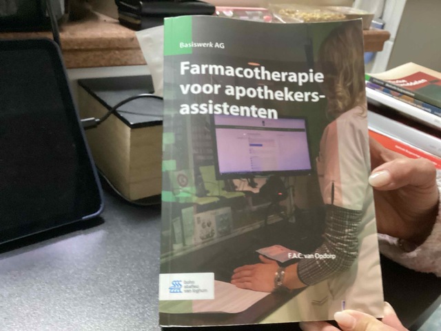 9789036826747-Farmacotherapie-voor-apothekersassistenten