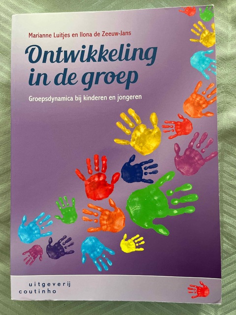 9789046905142-Ontwikkeling-in-de-groep