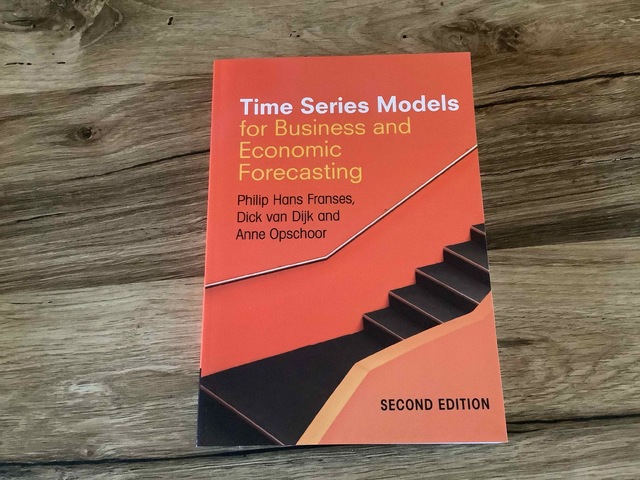 9780521520911-Time-Series-Models-for-Business-and-Economic-Forecasting