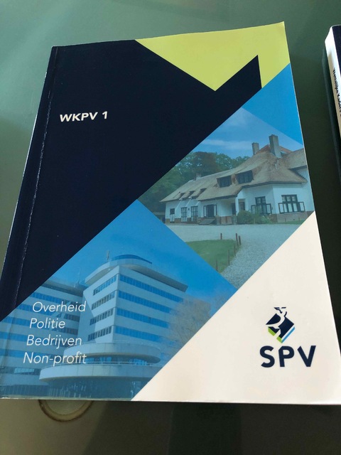 9789083234427-Wettelijke-kaders-publieke-veiligheid-1