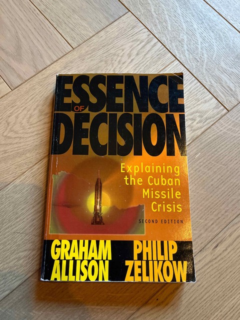 9780321013491-Essence-of-Decision