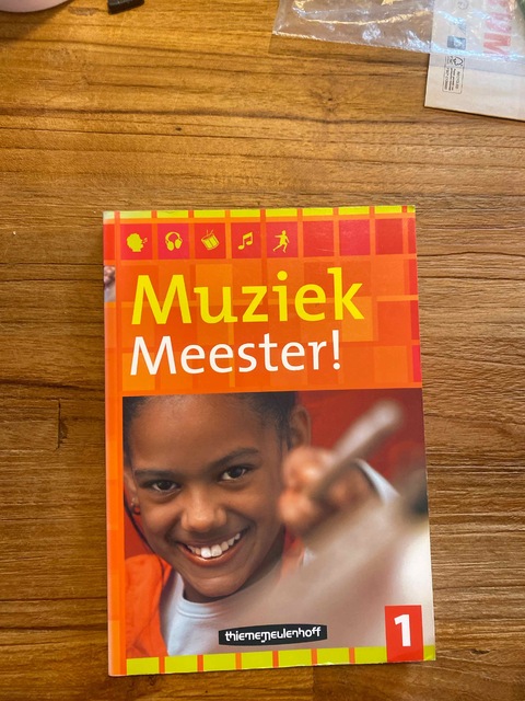 9789006810622-Muziek-Meester-1-CD-ROM