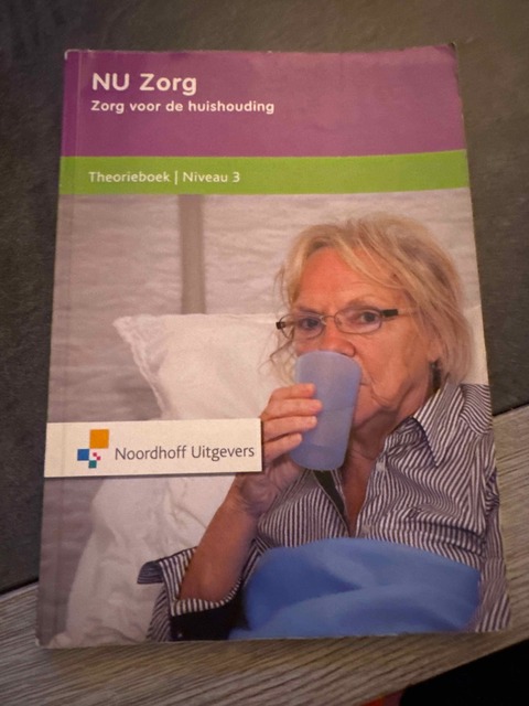 9789001822927-NU-zorg-Niveau-3-Theorieboek