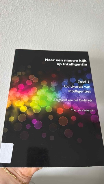 9789461071675-Naar-een-nieuwe-kijk-op-intelligentie--onderwijs--wetenschap