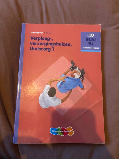 9789006910414-Verpleeg-verzorgingshuizen-thuiszorg-1-niveau-4