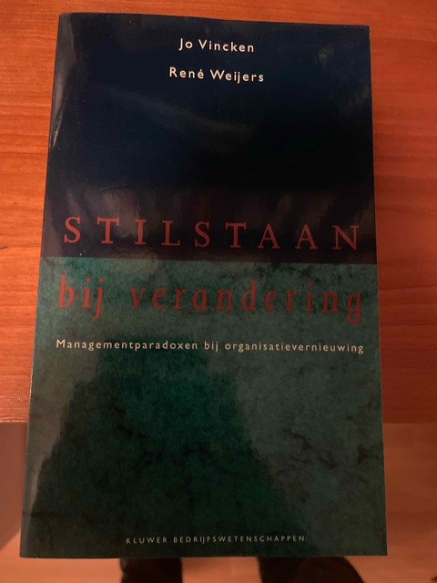 9789026725548-STILSTAAN-BIJ-VERANDERING