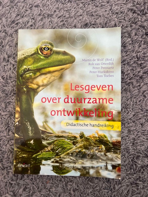 9789044127669-Lesgeven-over-duurzame-ontwikkeling