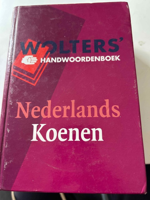9789066486072-Wolters-handwoordenboek-nederlands-nwe-s