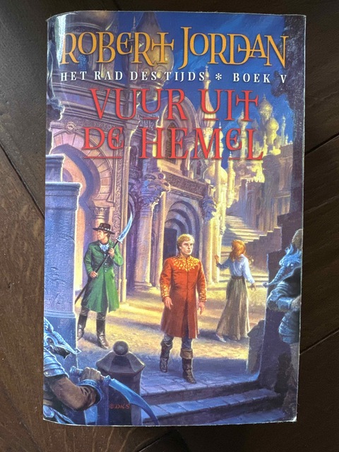 9789024541188-Het-rad-des-tijds-5-Vuur-uit-de-hemel