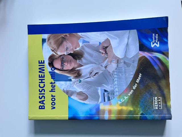 9789077423875-Basischemie-voor-het-MLO