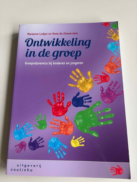 9789046905142-Ontwikkeling-in-de-groep