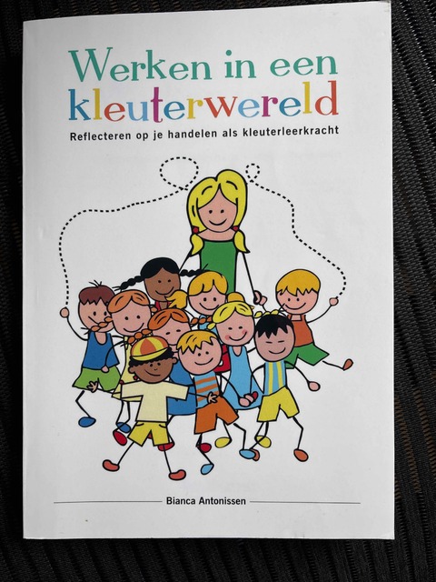 9789463670739-Werken-in-een-kleuterwereld