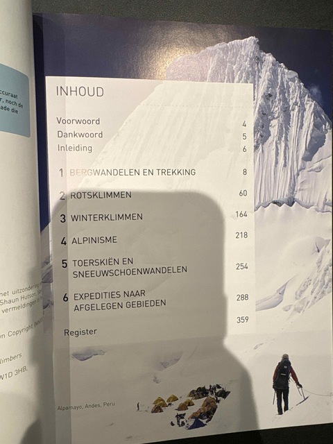 9789044725261-Groot-handboek-bergsport