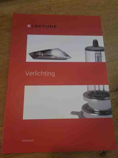 9789493203839-electude-verlichting