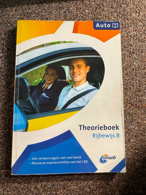 9789018047429-Theorieboek-Rijbewijs-B