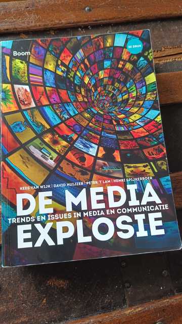 9789024406838-De-media-explosie