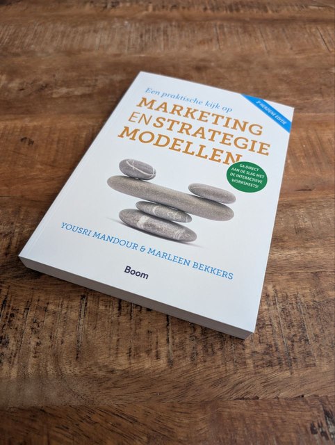 9789058754530-Een-praktische-kijk-op-marketing-en-strategiemodellen