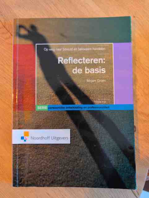 9789001776367-Persoonlijke-ontwikkeling-en-professionaliteit-Reflecteren-de-basis