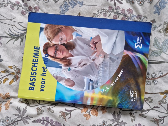 9789077423875-Basischemie-voor-het-MLO