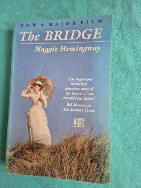 9780340565339-The-Bridge