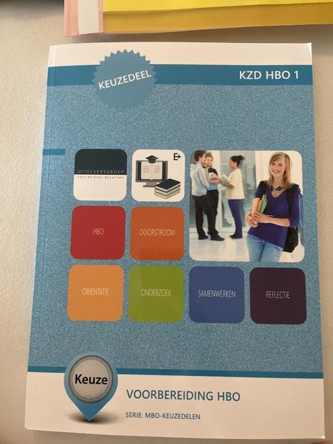 9789400227934-KZD-HBO-1