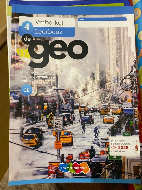 9789006392692-De-Geo-4-vmbo-kgt-leerboek-CE-editie-4.2.x