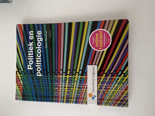 9789001820541-Politiek-en-politicologie