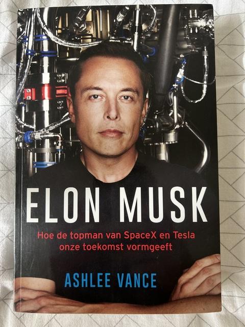 9789400507142-Elon-Musk