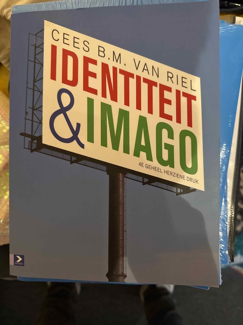 9789052617640-Identiteit-Imago