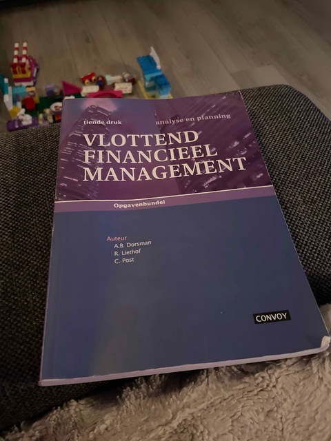 9789079564422-Vlottend-Financieel-Management