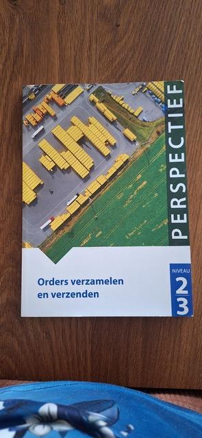 9789463763196-Logistiek-niveau-2-3-Orders-verzamelen-en-verzenden-licentie-boek