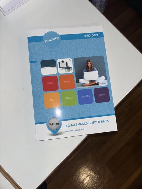 9789400227873-KZD-DGV-1