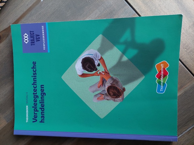 9789006910353-Verpleegtechnische-handelingen-niveau-4-Theorieboek