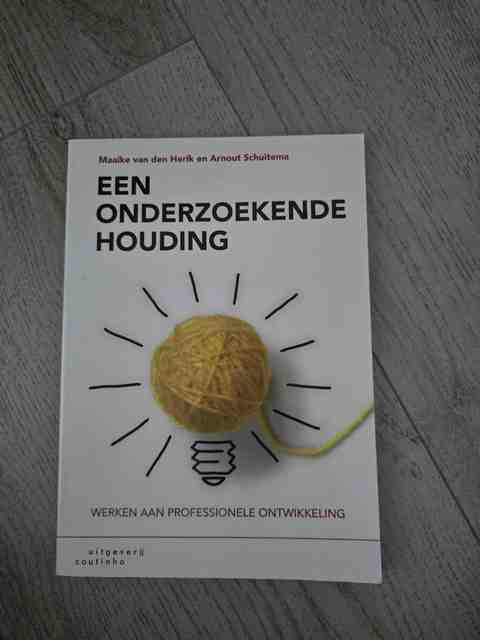 9789046905319-Een-onderzoekende-houding