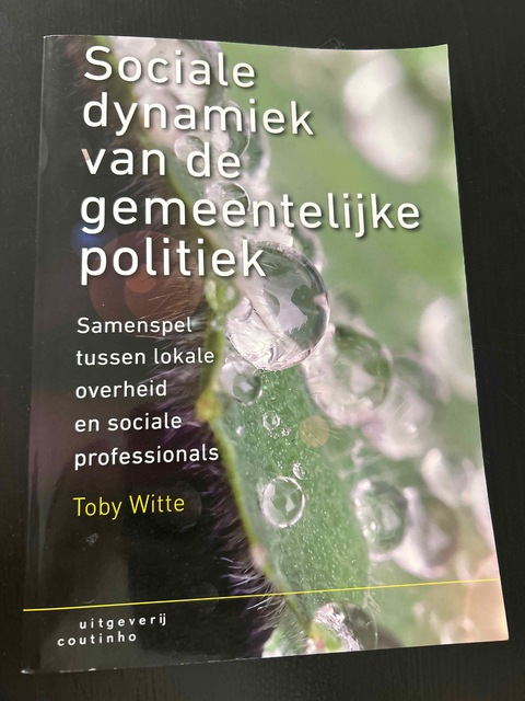 9789046905326-Sociale-dynamiek-van-de-gemeentelijke-politiek
