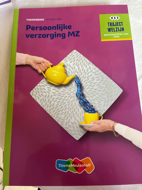 9789006858914-Persoonlijke-verzorging-MZ-Niveau-3-4-Theorieboek