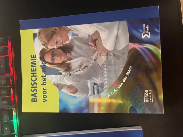 9789077423875-Basischemie-voor-het-MLO