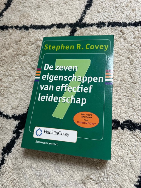 9789025414894-De-zeven-eigenschappen-van-effectief-leiderschap
