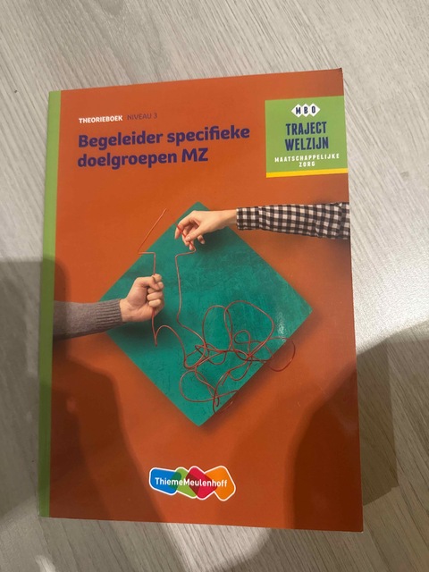 9789006858969-Begeleider-specifieke-doelgroepen-MZ-Niveau-3-Theorieboek