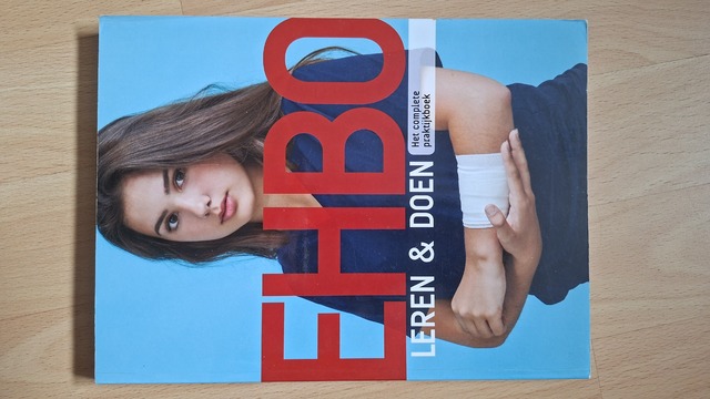 9789081699501-EHBO-Leren-Doen