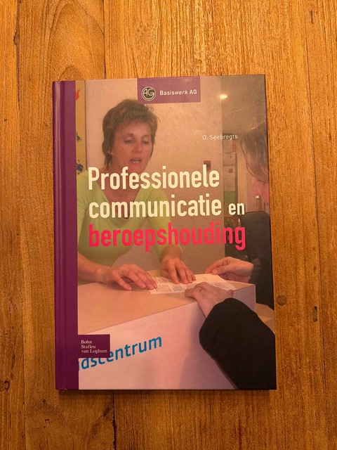 9789031349531-Professionele-communicatie-en-beroepshouding