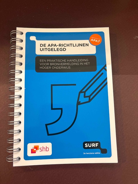9789072482235-De-APA-richtlijnen-uitgelegd-Een-praktische-handleiding-voor-br