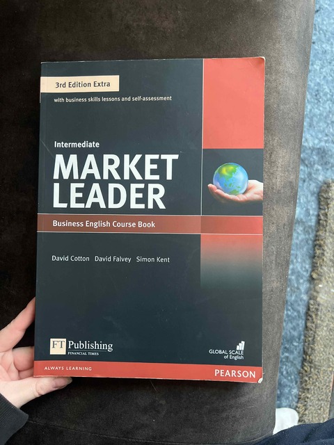 9781292134772-Market-Leader.-Extra-Intermediate-Coursebook-with-DVD-ROM-Pack