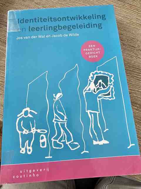 9789046905548-Identiteitsontwikkeling-en-leerlingbegeleiding