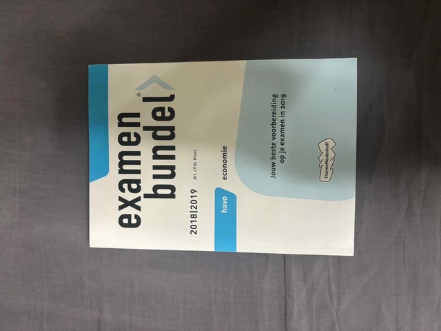 9789006429329-Examenbundel-havo-Economie-20182019
