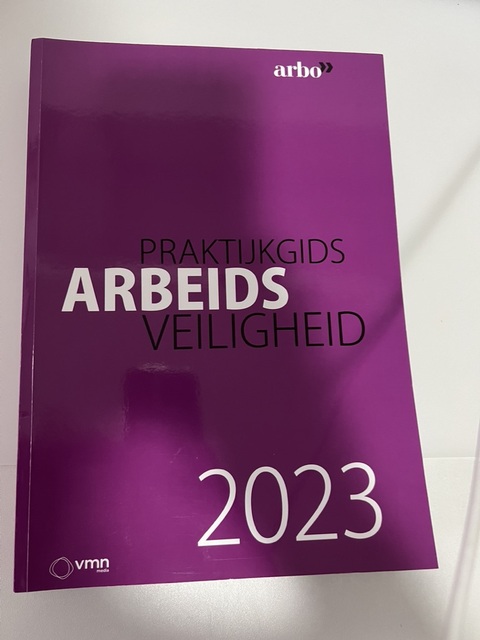 9789462157880-Praktijkgids-arbeidsveiligheid-2023