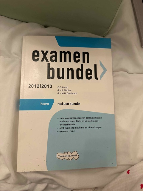 9789006079319-Examenbundel-havo-Natuurkunde-20122013