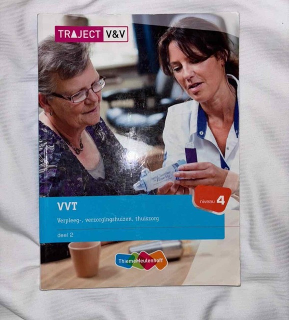9789006925272-VVT-Deel-2-verpleeg-verzorginshuizen-thuiszorg-Niveau-4