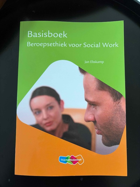 9789006952452-Basisboek-beroepsethiek-voor-social-work